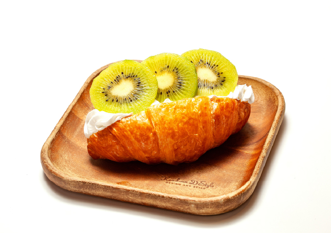 クロワッサンサンドキウイ